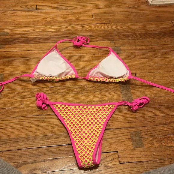 NWOT SHEIN color block triangle halter bikini set size medium - Picture 6 of 6